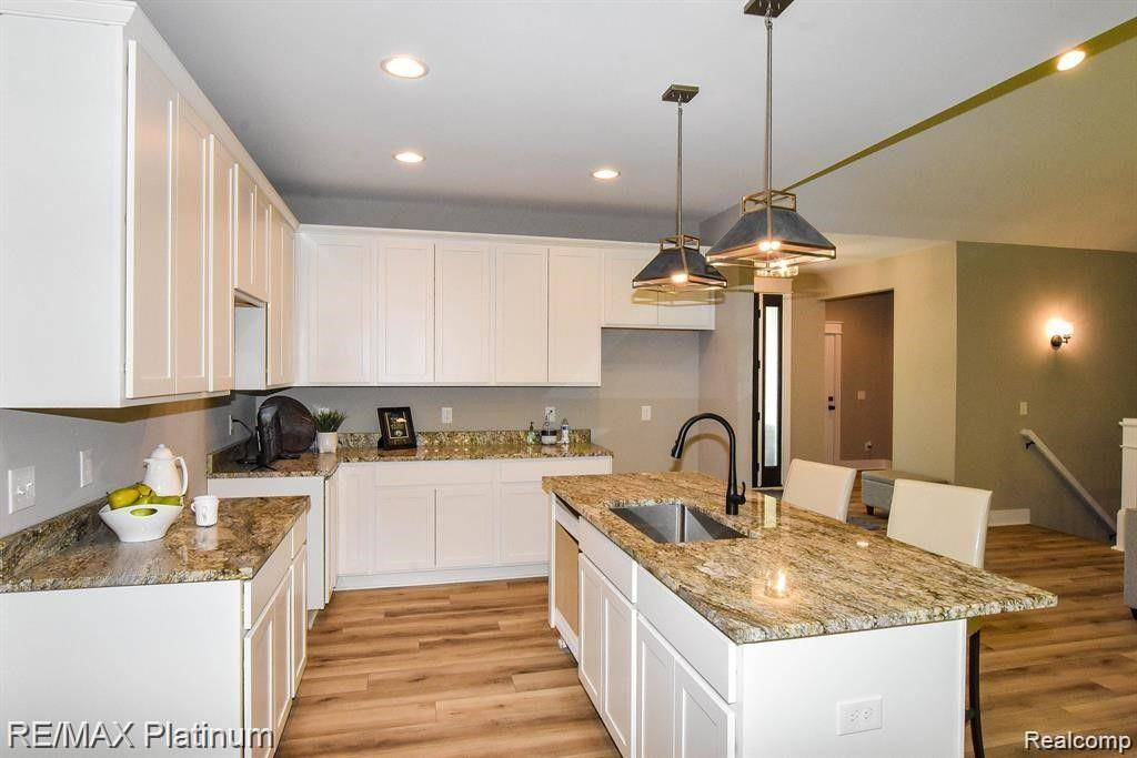 Brighton Twp, MI 48114,43 Candlelight Court