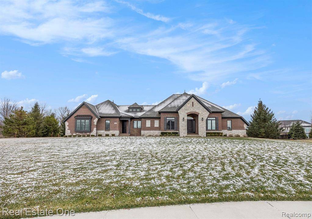 Washington Twp, MI 48094,5876 HERRINGTON