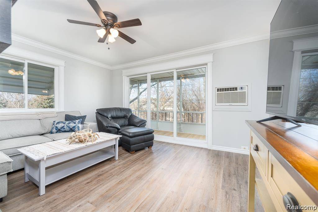 Brighton Twp, MI 48116,5980 ALAN Drive 1 2