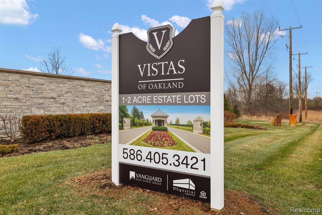 Oakland Twp, MI 48363,1760 VISTA Drive