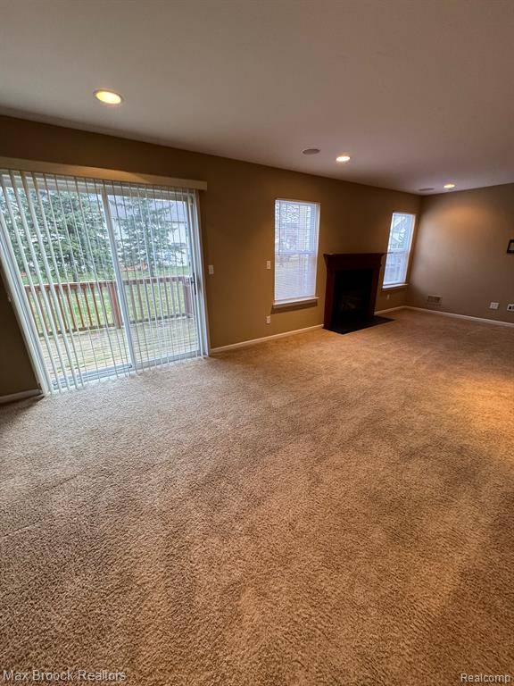 Auburn Hills, MI 48326,163 S Vista