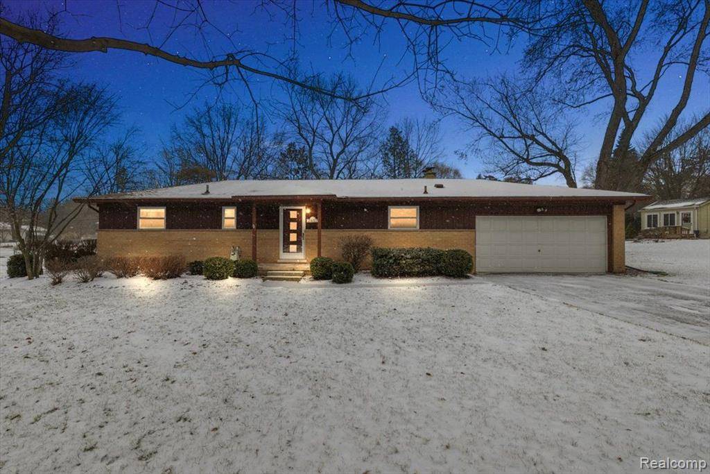 Rochester Hills, MI 48306,2657 TALLAHASSEE Drive