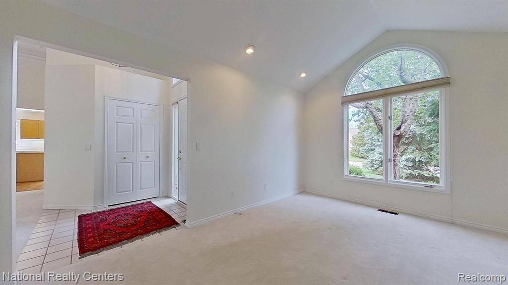 West Bloomfield Twp, MI 48323,5059 PHEASANT Cove