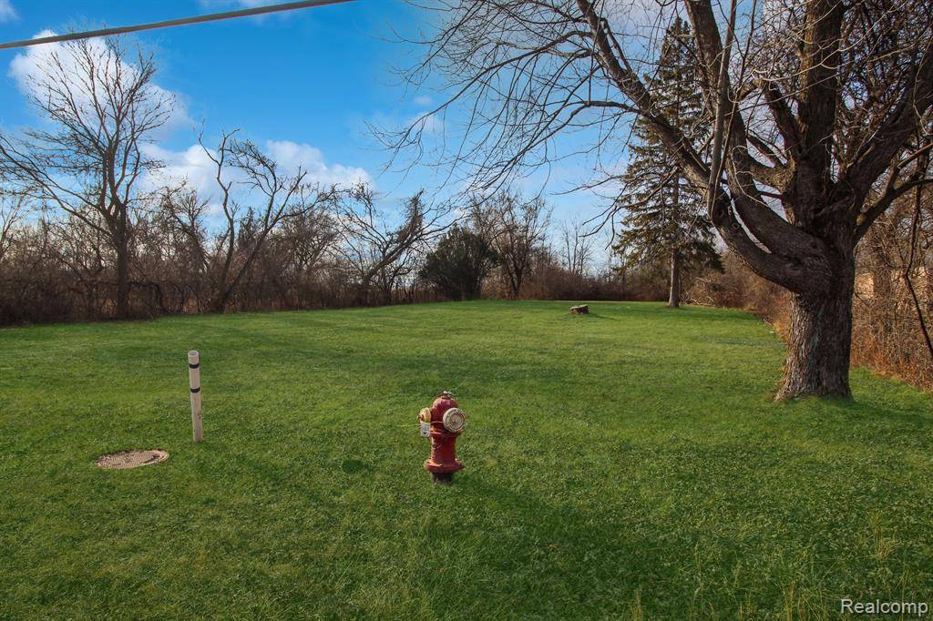 Romulus, MI 48174,11398 HARRISON