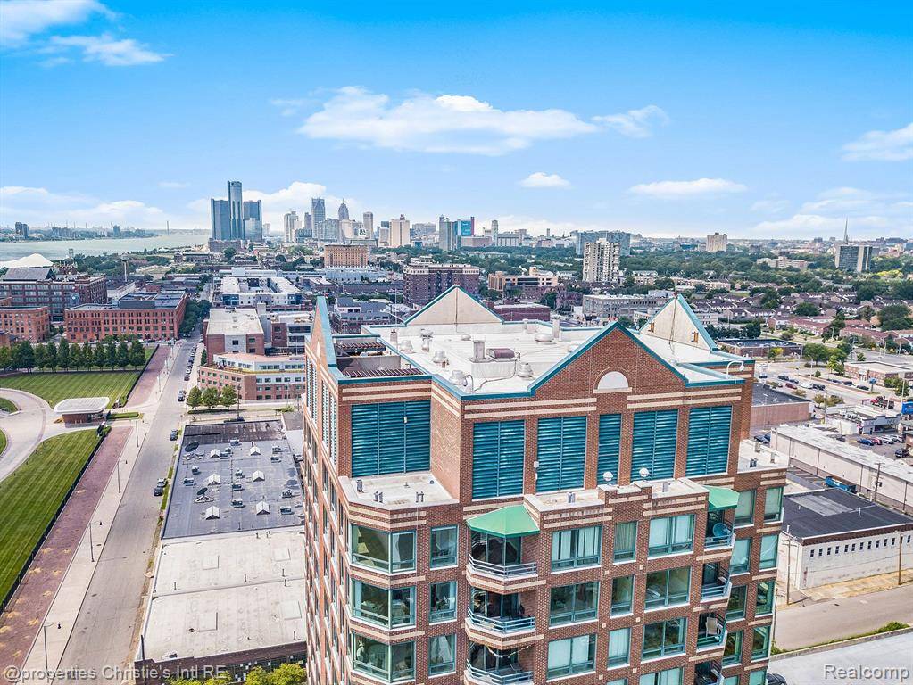 Detroit, MI 48207,3320 Spinnaker  Lane 16D