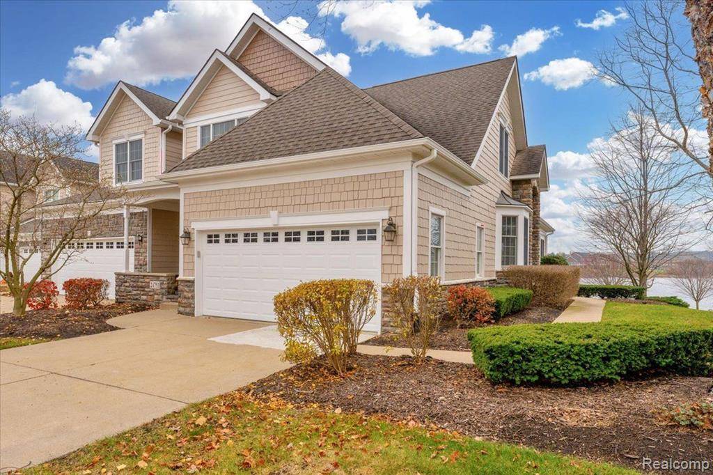 Novi, MI 48374,24751 REEDS POINTE Drive