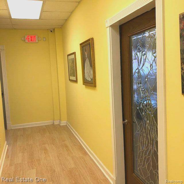 Pinckney Vlg, MI 48169,195 E HAMBURG Street #3