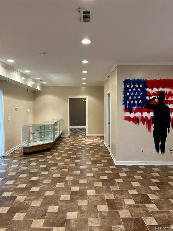 Lincoln Park, MI 48146,787 SOUTHFIELD Road