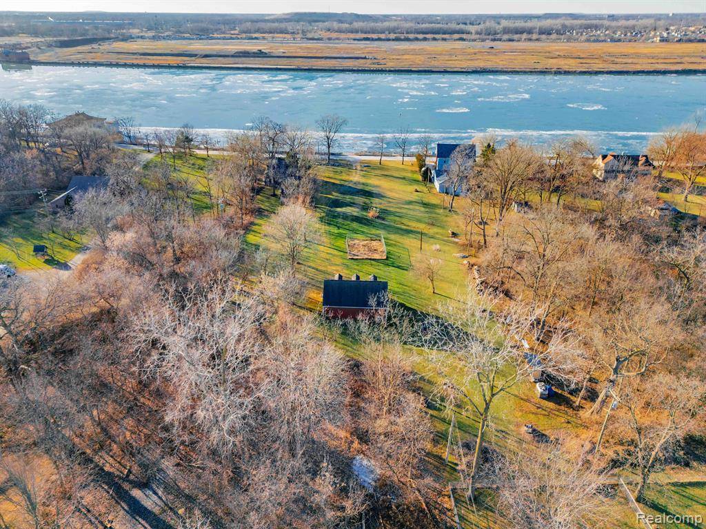 Grosse Ile Twp, MI 48138,20457 West River  Road