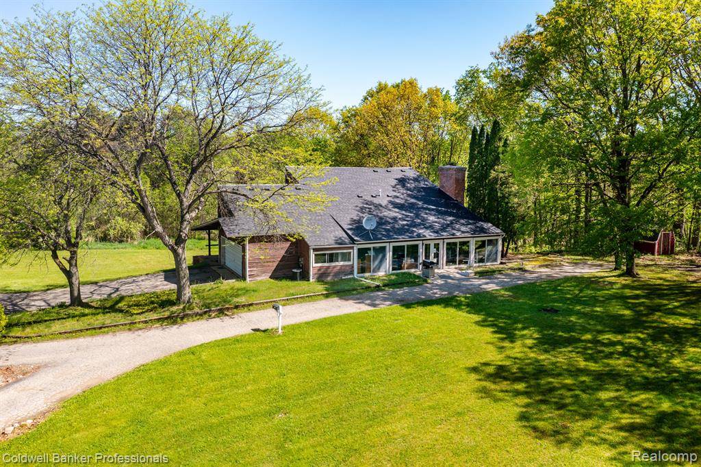 Hartland Twp, MI 48855,8899 DWYER Road