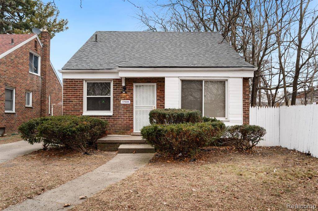 Detroit, MI 48219,17530 GREENVIEW Avenue
