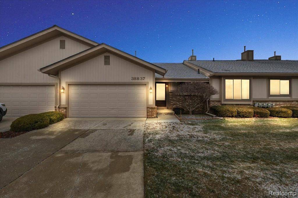 Clinton Twp, MI 48038,38837 WINDMILL POINTE S