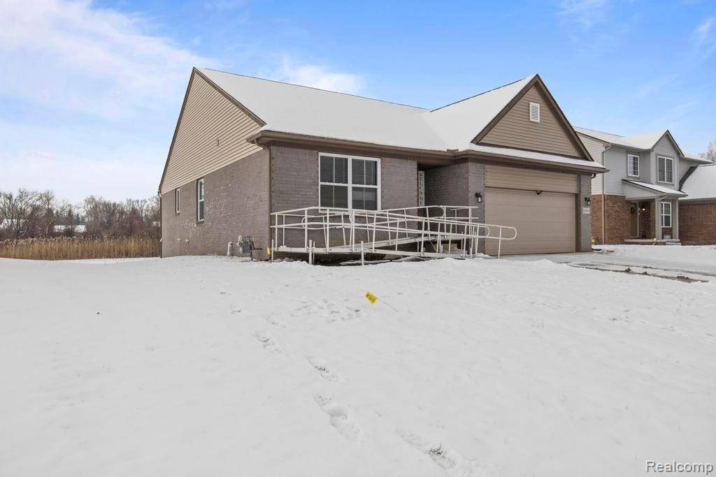 Van Buren Twp, MI 48111,42641 COLONIAL Road