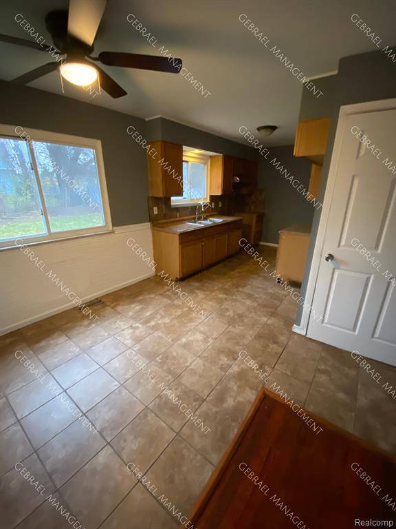 Flint, MI 48504,6414 VALORIE Lane