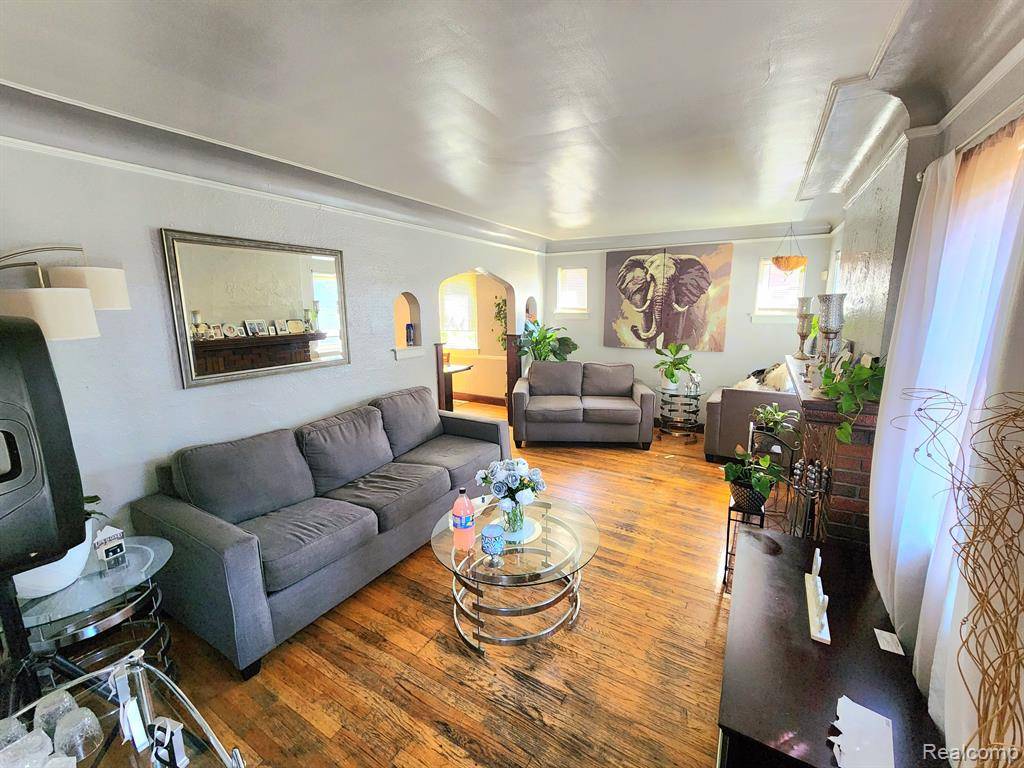 Detroit, MI 48224,9160 BOLEYN Street