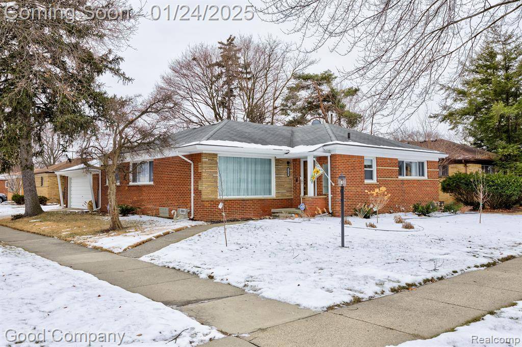 Oak Park, MI 48237,13301 DARTMOUTH Street