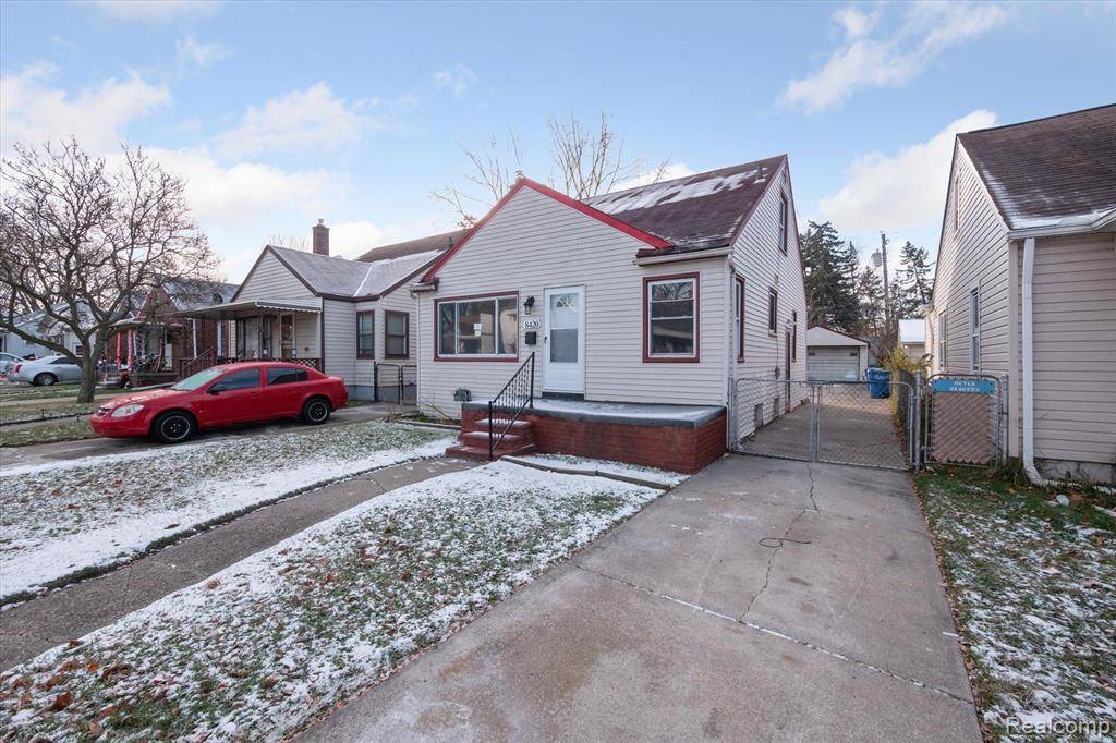 Warren, MI 48089,8420 FISHER Avenue