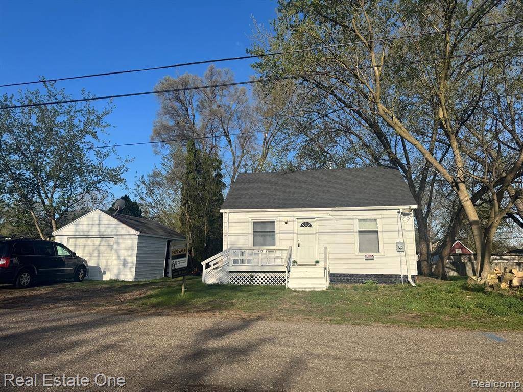 Lansing Twp, MI 48917,413 N CATHERINE Street