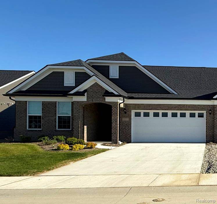 Clinton Twp, MI 48038,16088 CONIFER Lane