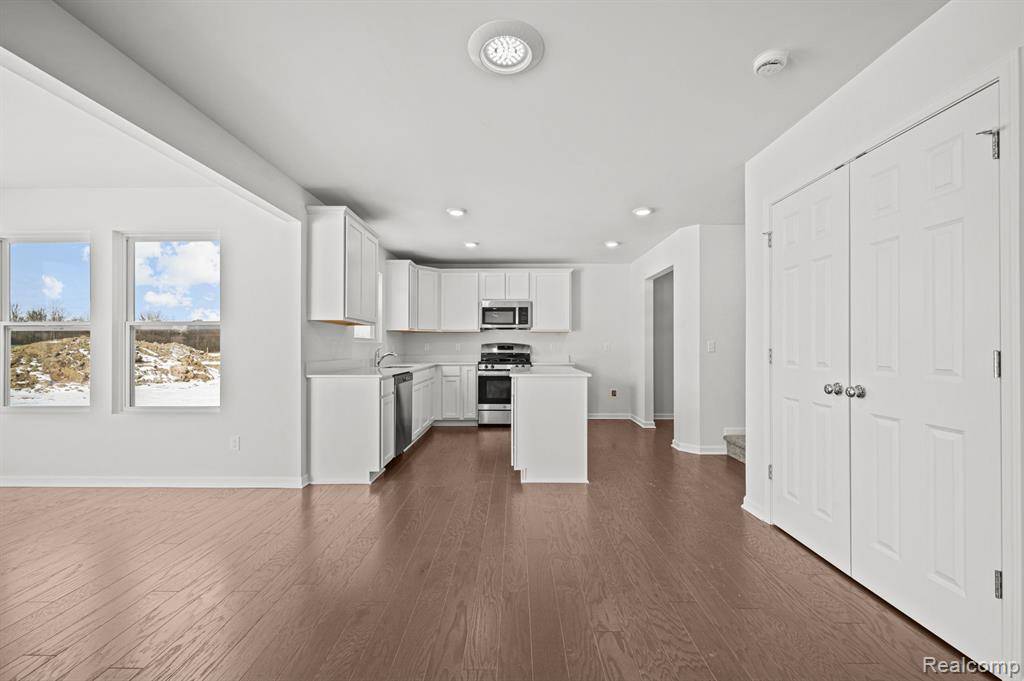 Chesterfield Twp, MI 48047,54631 HERON Circle