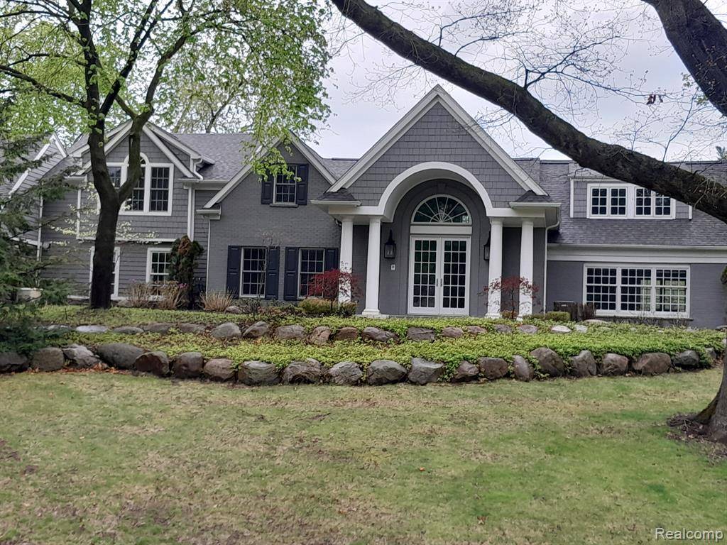 Franklin Vlg, MI 48025,31265 WOODSIDE Drive