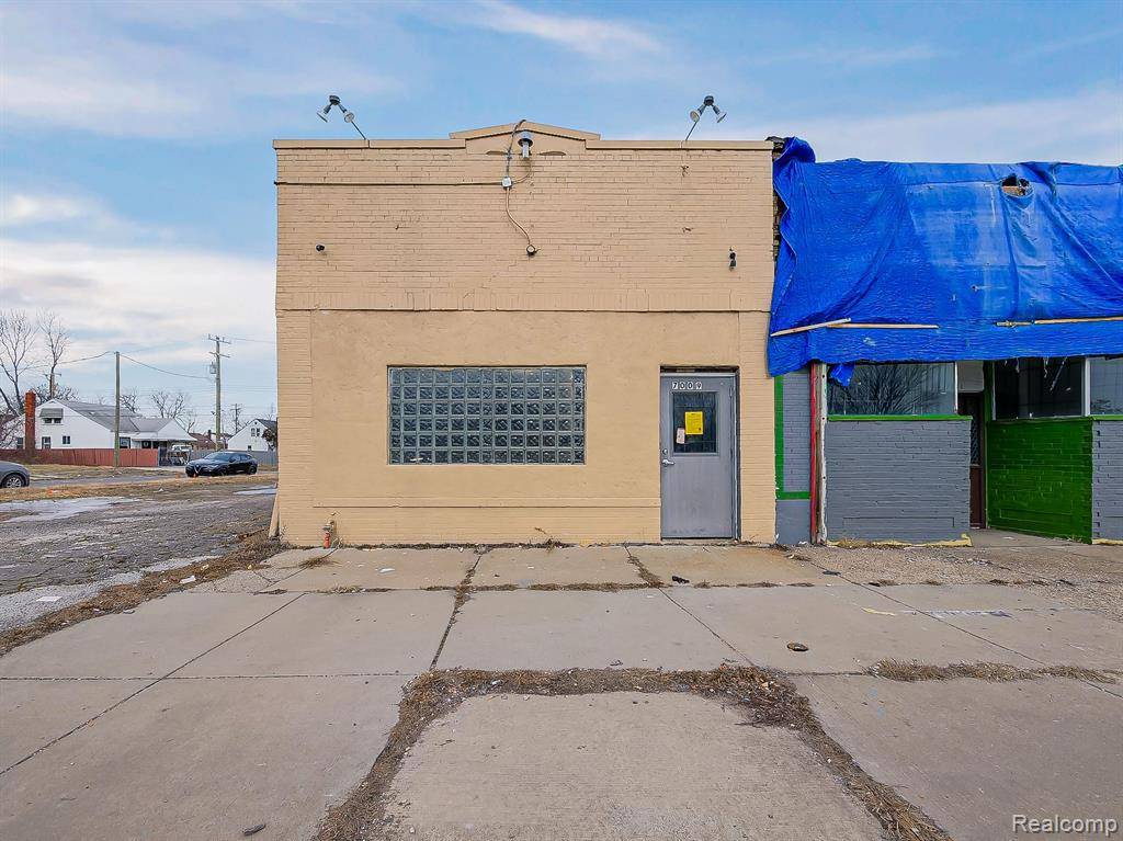Detroit, MI 48234,7009 E 7 MILE Road