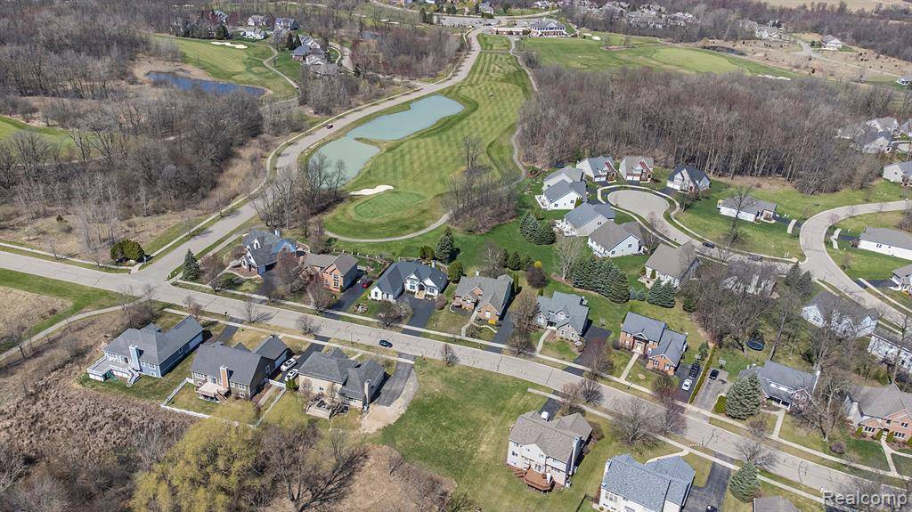 Grand Blanc, MI 48439,5808 WOODFIELD Parkway