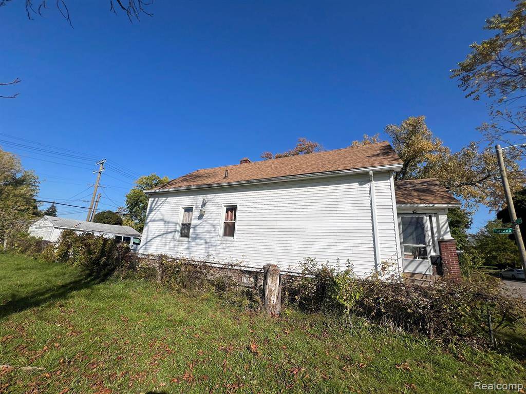Detroit, MI 48203,702 FERNHILL Street