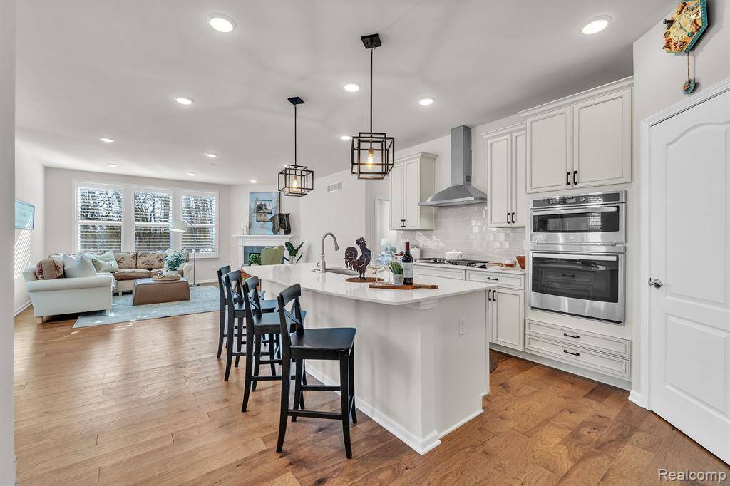 Brighton, MI 48116,4633 CRESTWAY Drive