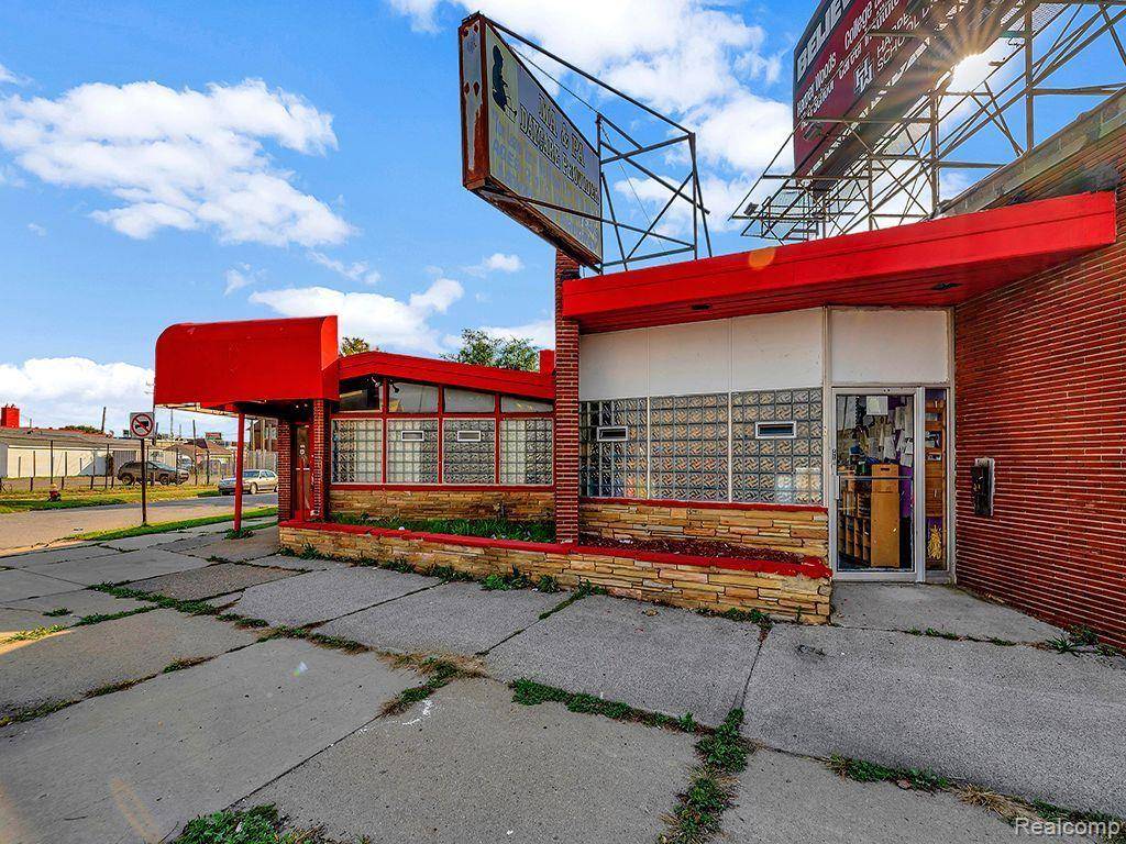 Detroit, MI 48205,15400 GRATIOT Avenue