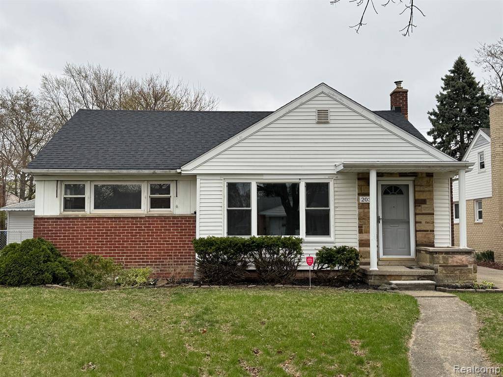 Dearborn, MI 48124,2031 CARLYSLE Street