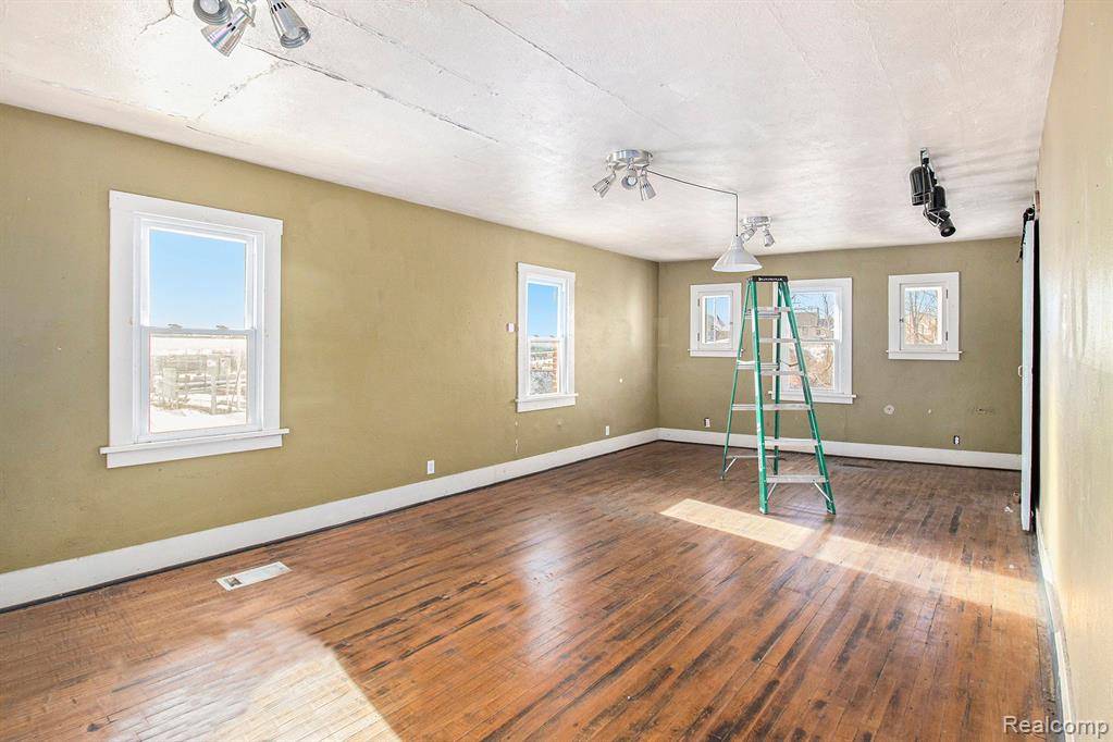 Argentine Twp, MI 48451,8572 SILVER LAKE Road