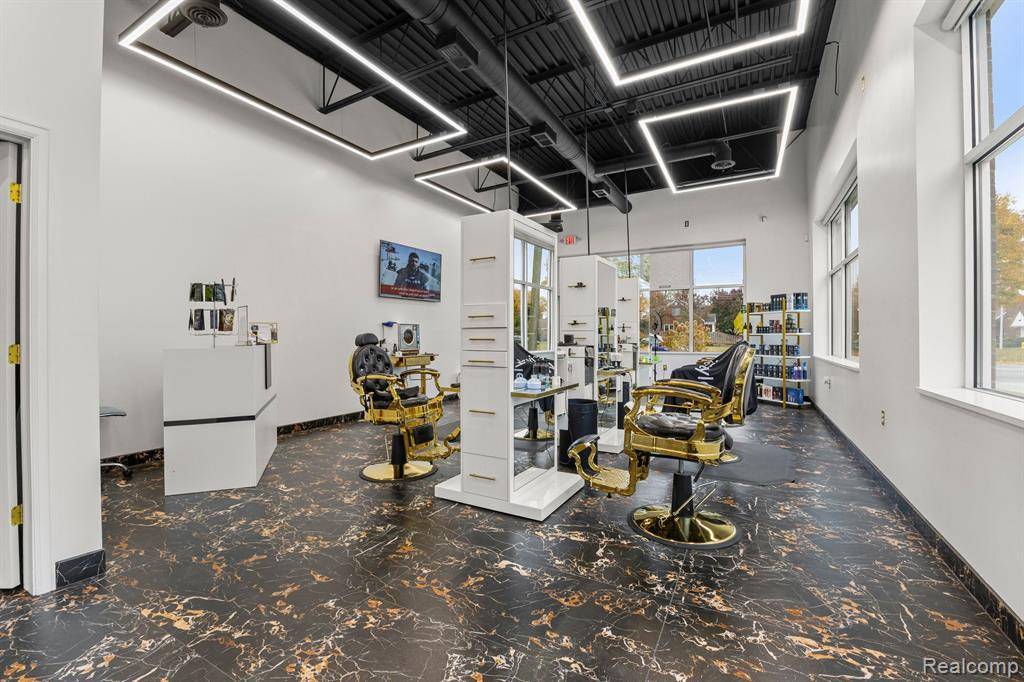 Dearborn Heights, MI 48127,22738 FORD Road