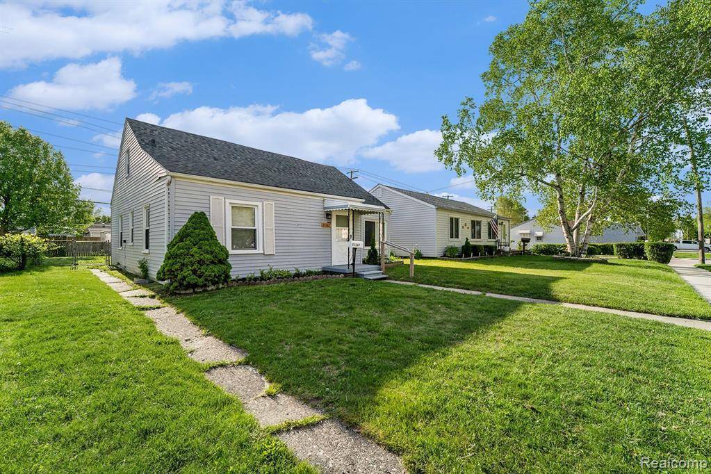 Warren, MI 48089,21267 WALTHAM Road