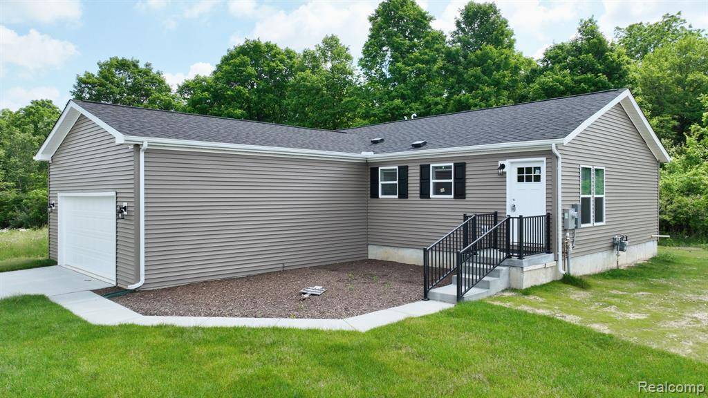 Flint, MI 48506,4420 MAPLE LEAF Trail