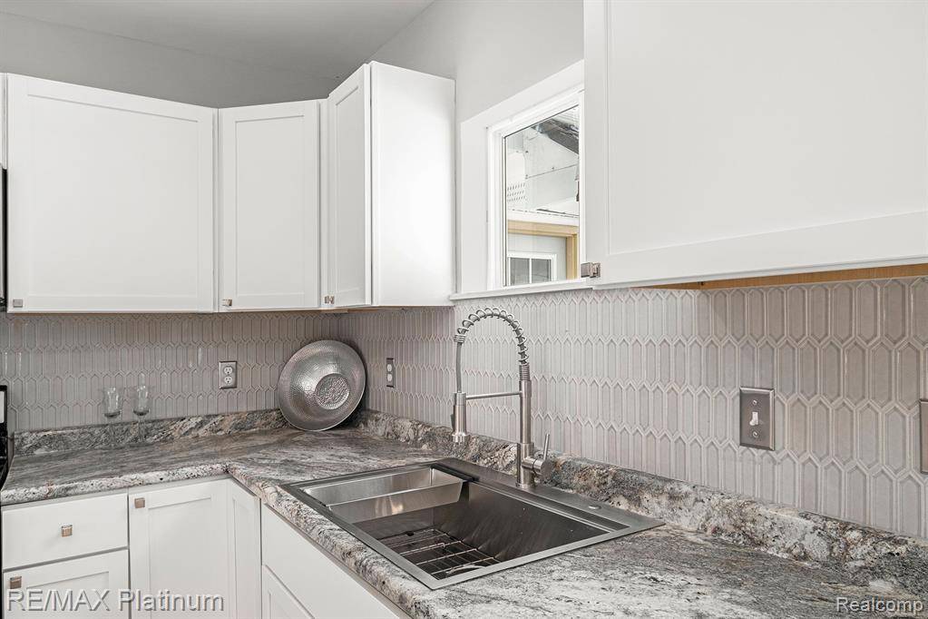 Davison Twp, MI 48423,11151 LAPEER Road