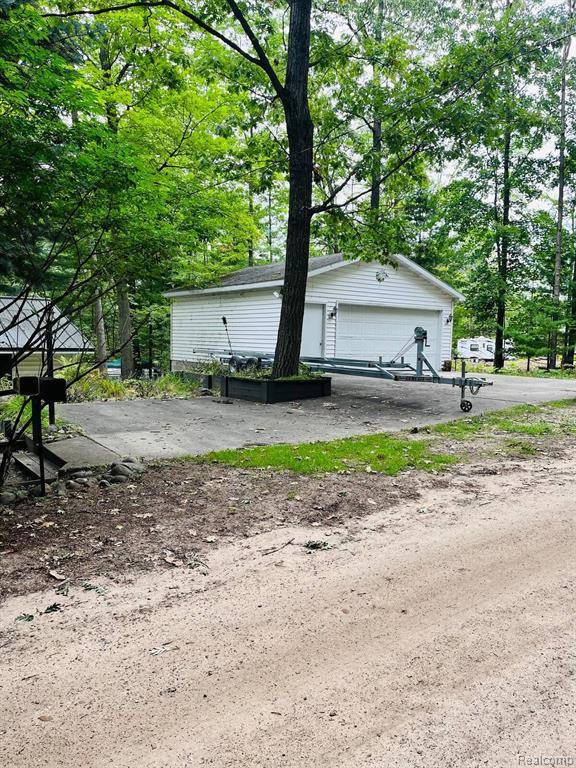 Lyon Twp, MI 48653,432 CHICKASAW Street