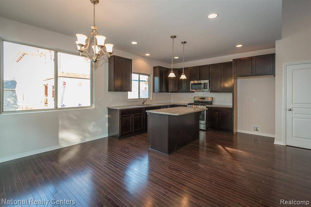 Chesterfield Twp, MI 48047,53195 Woodland  Meadows