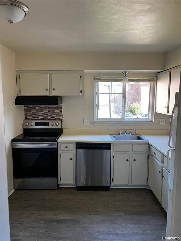 Southfield, MI 48033,25316 SHIAWASSEE Circle 103