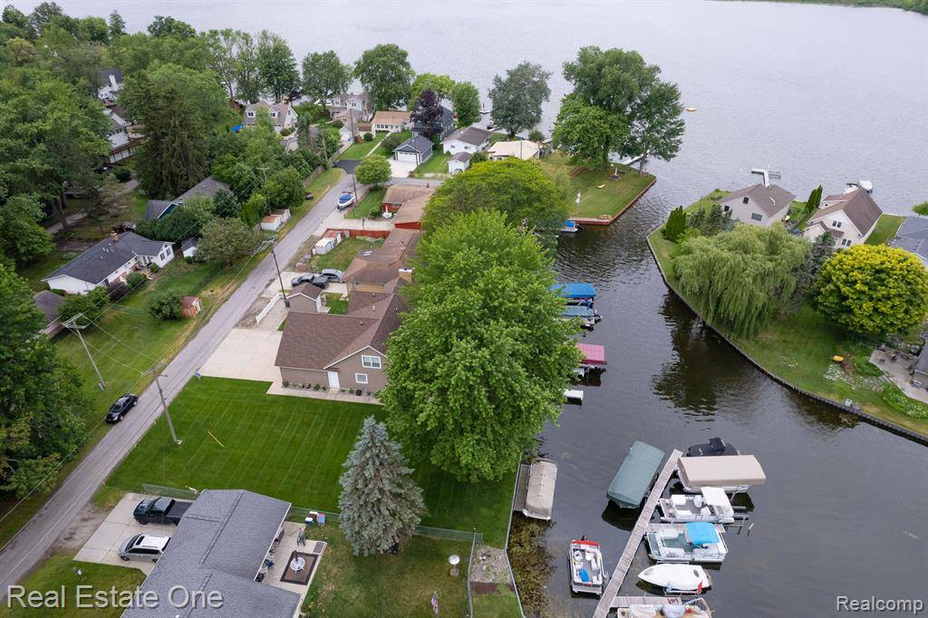 Hamburg Twp, MI 48139,0 GLENROYLET Drive