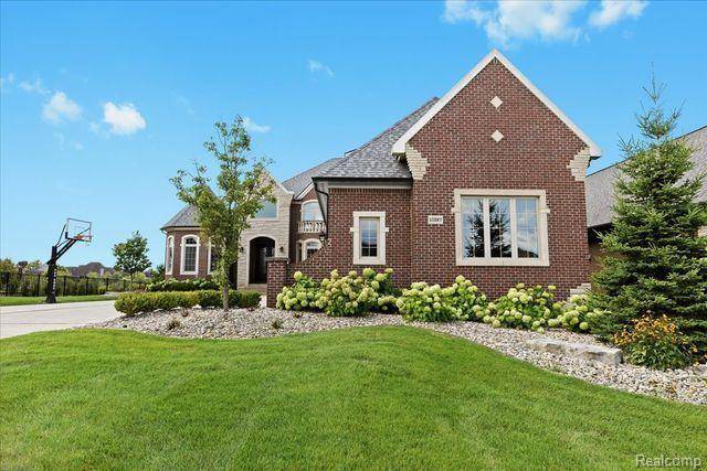 Green Oak Twp, MI 48178,10387 STONEY POINT Drive