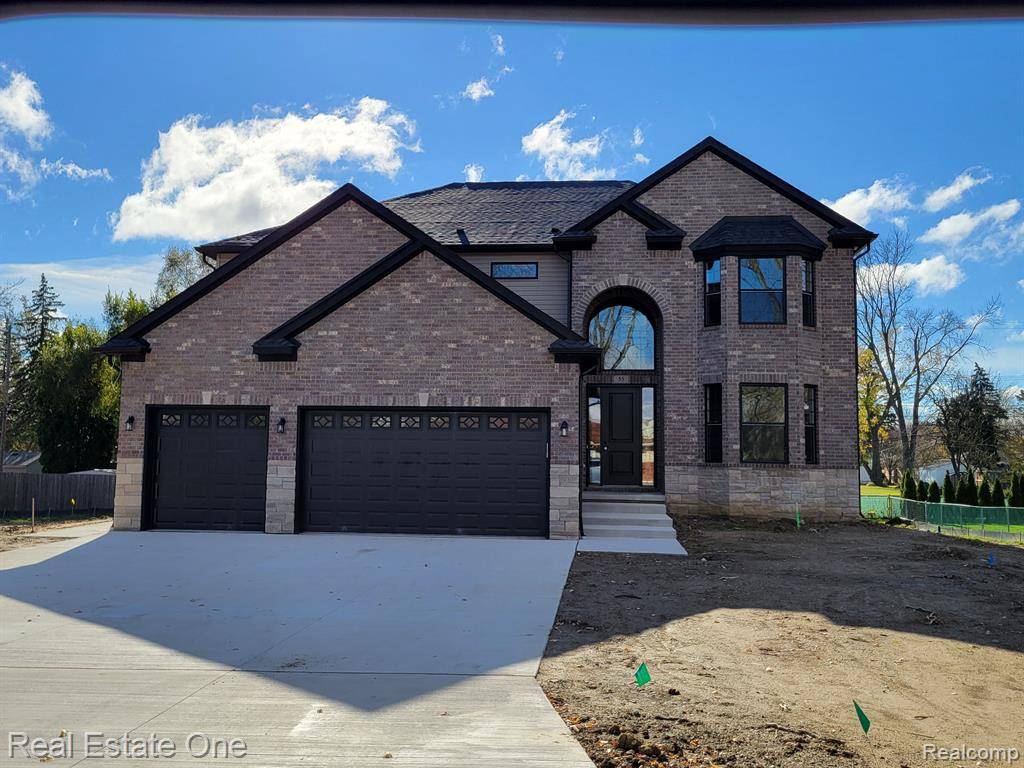 Troy, MI 48083,611 Vanderpool Drive