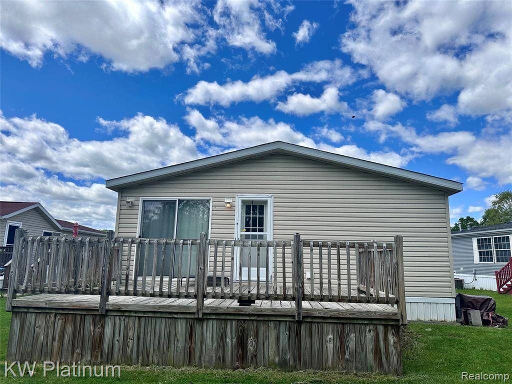 Chesterfield Twp, MI 48051,52263 Landsdowne Circle