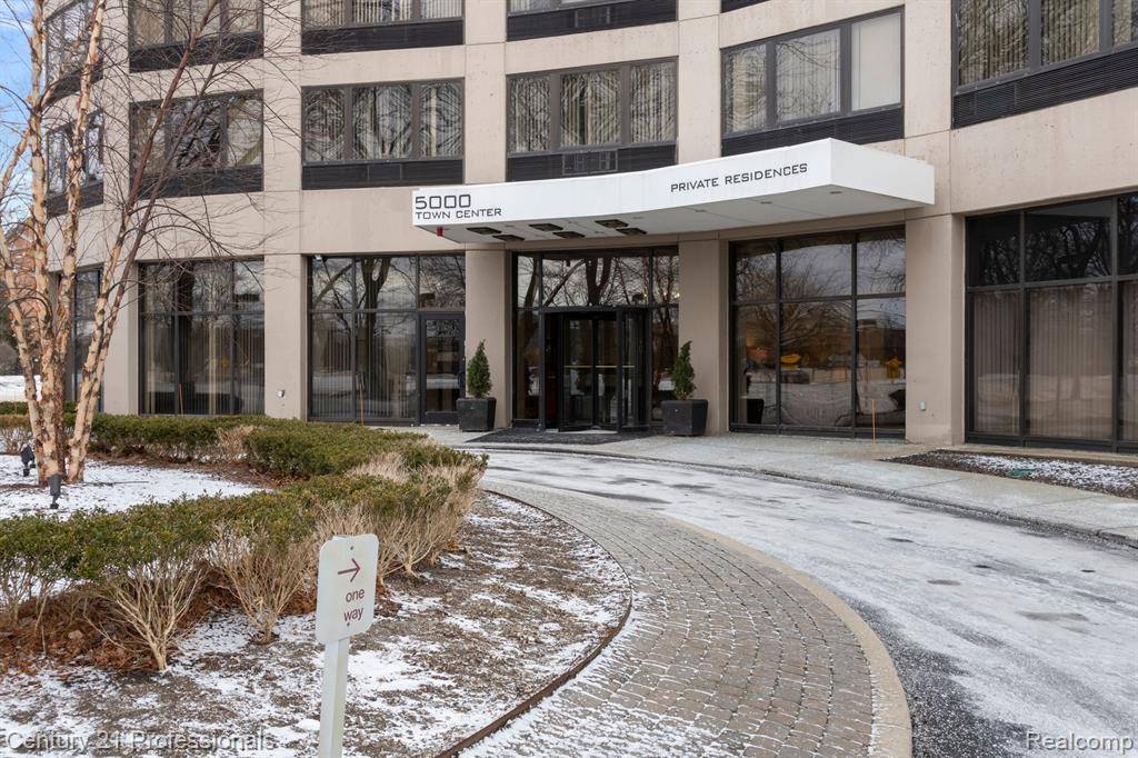 Southfield, MI 48075,5000 Town Center 2505