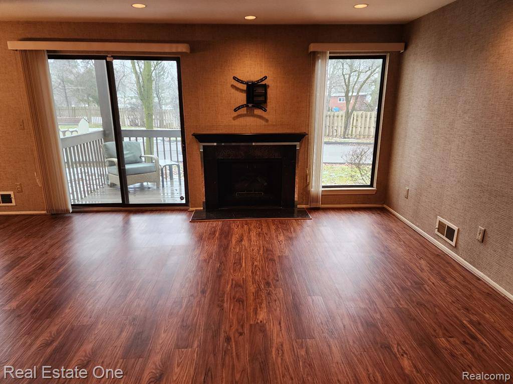 West Bloomfield Twp, MI 48322,7492 S BRYNMAWR Court 6