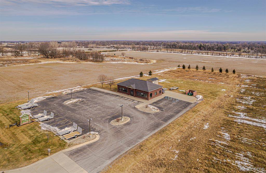 Almont Twp, MI 48003,5945 VAN DYKE Road