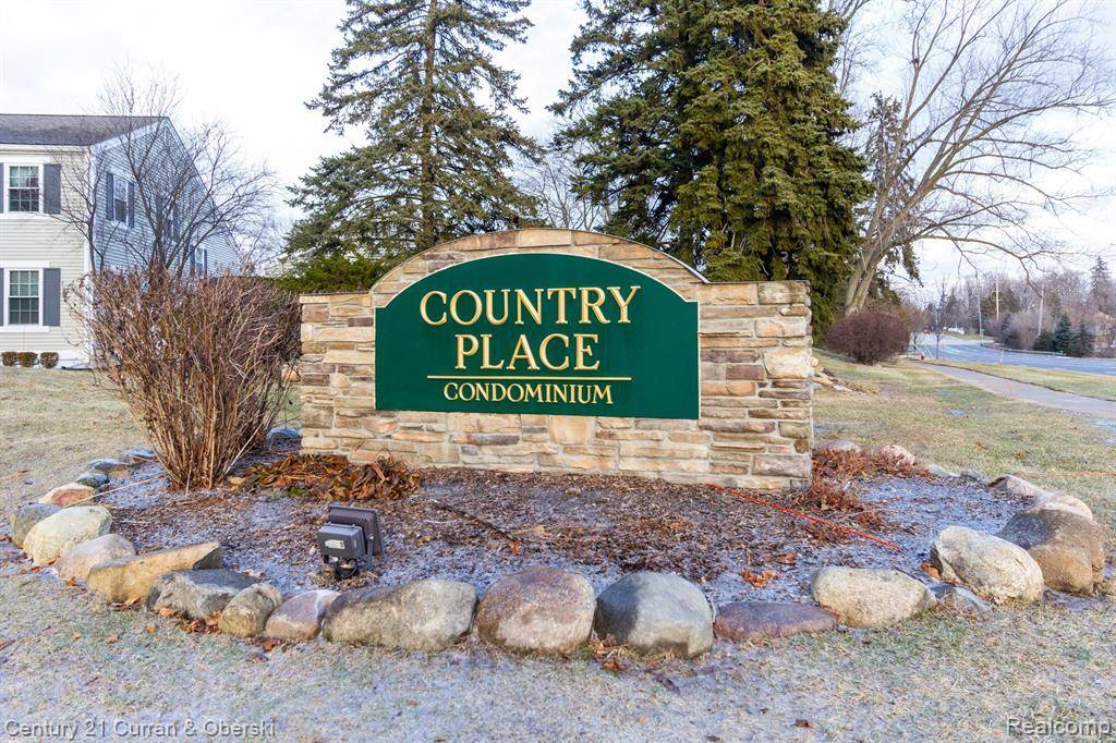 Novi, MI 48167,41754 BROQUET Drive