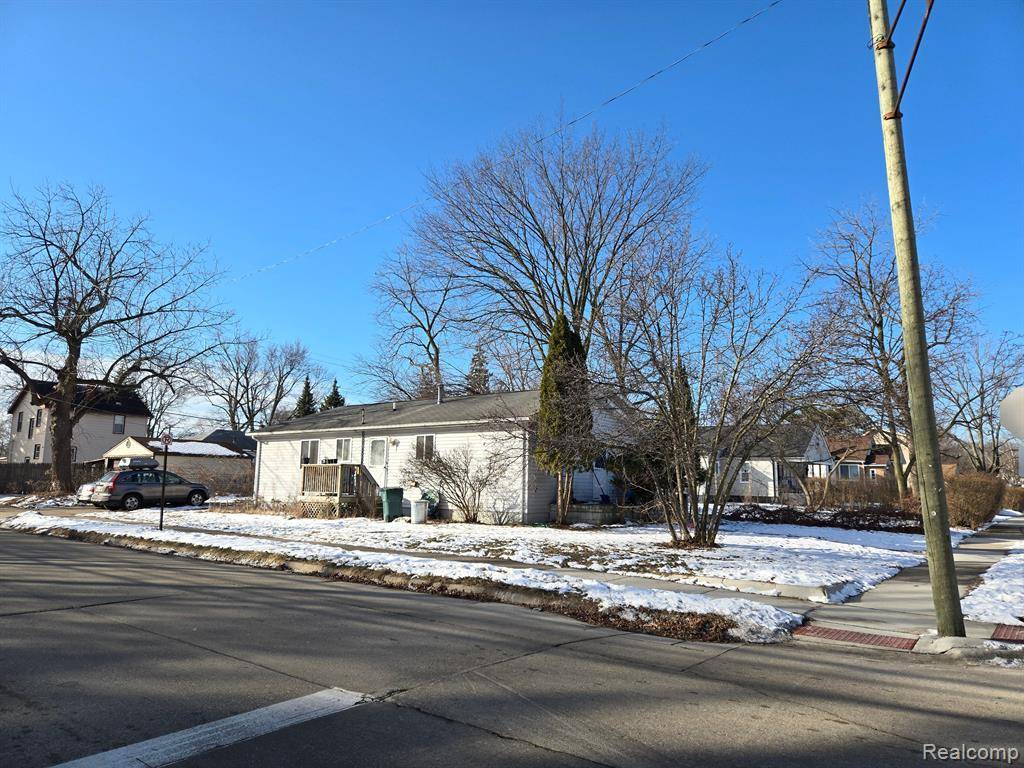 Hazel Park, MI 48030,307 W OTIS Avenue