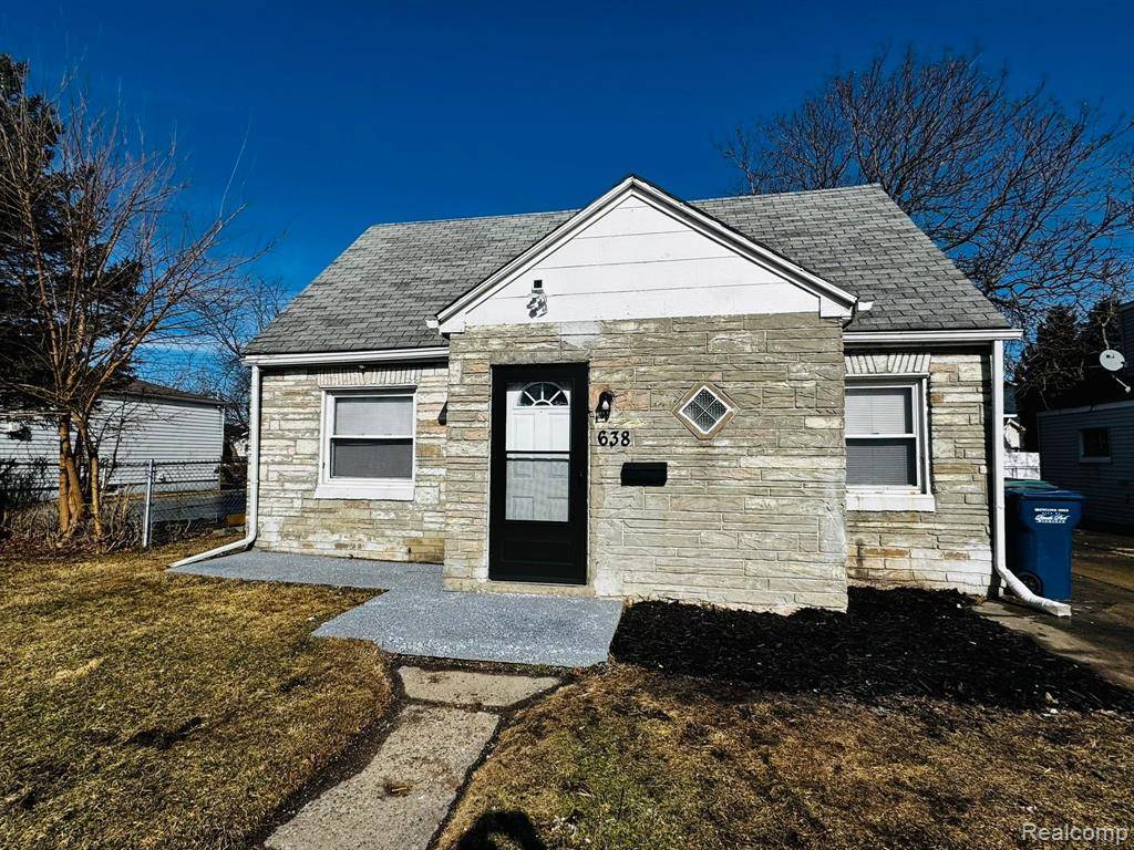 Lincoln Park, MI 48146,638 WHITE Avenue