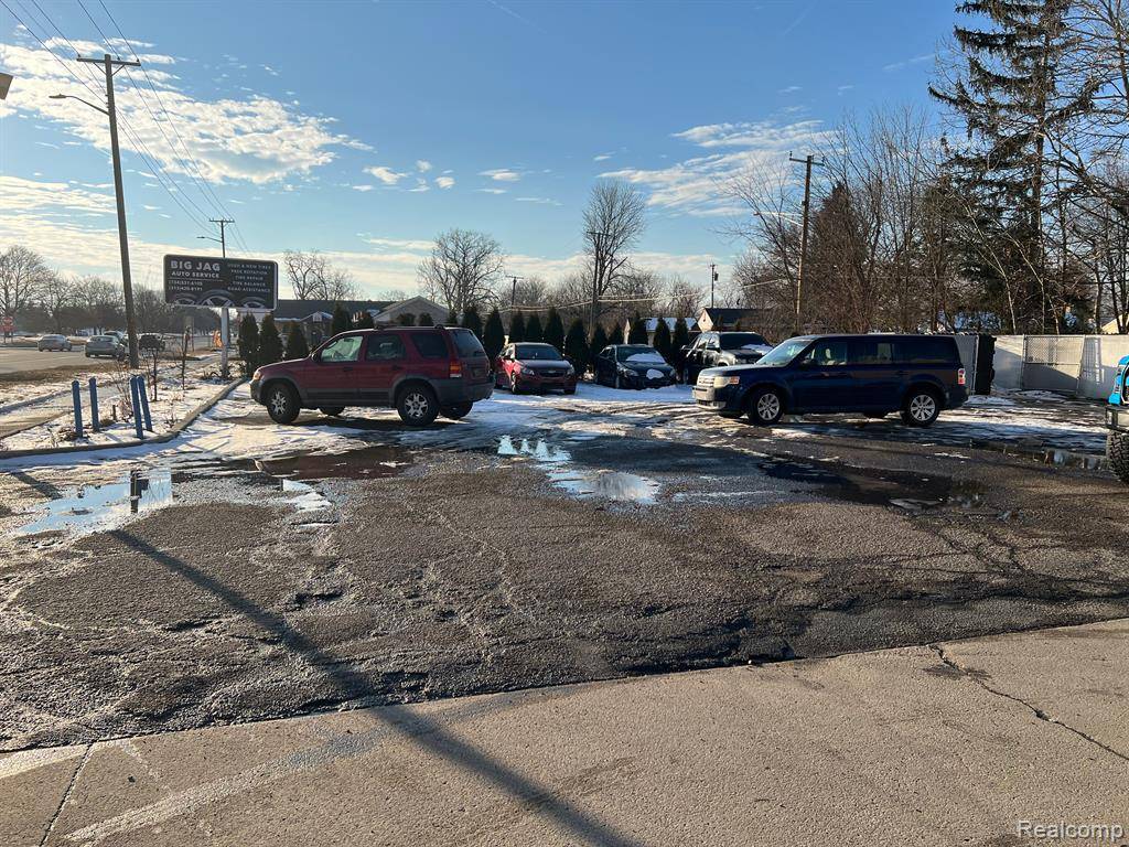 Inkster, MI 48141,28474 MICHIGAN Avenue